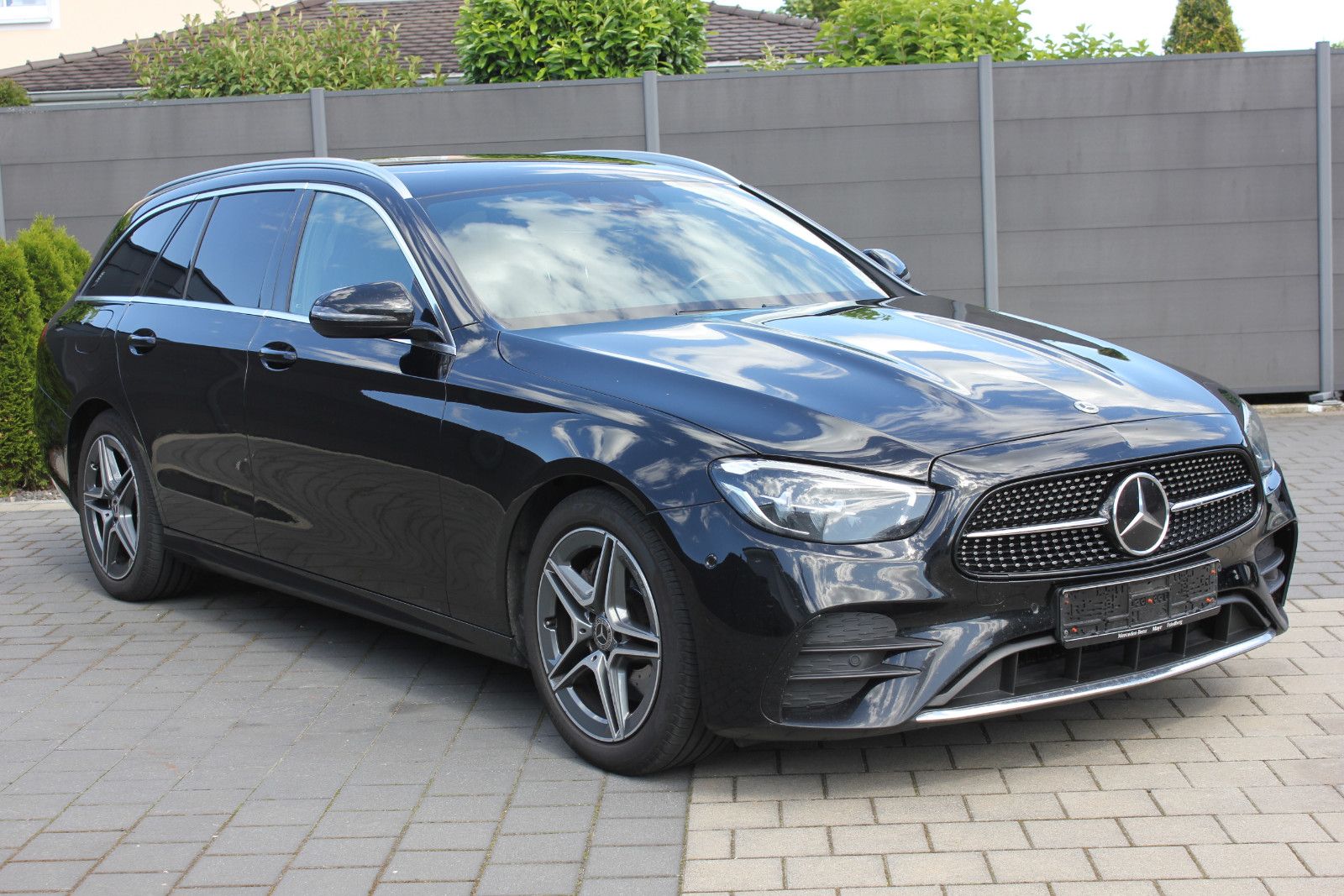 MERCEDES-BENZ E 220 d-AMG-Line,Anhängerk,Teilleder,