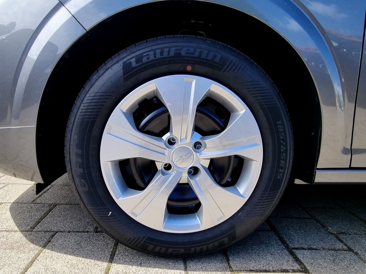 Fahrzeugabbildung Dacia Sandero Essential SCe 65