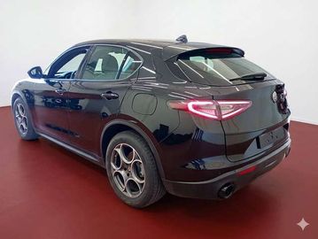 Alfa-Romeo Stelvio - 6