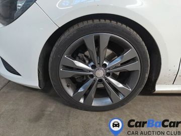 Mercedes CLA 200 - 2