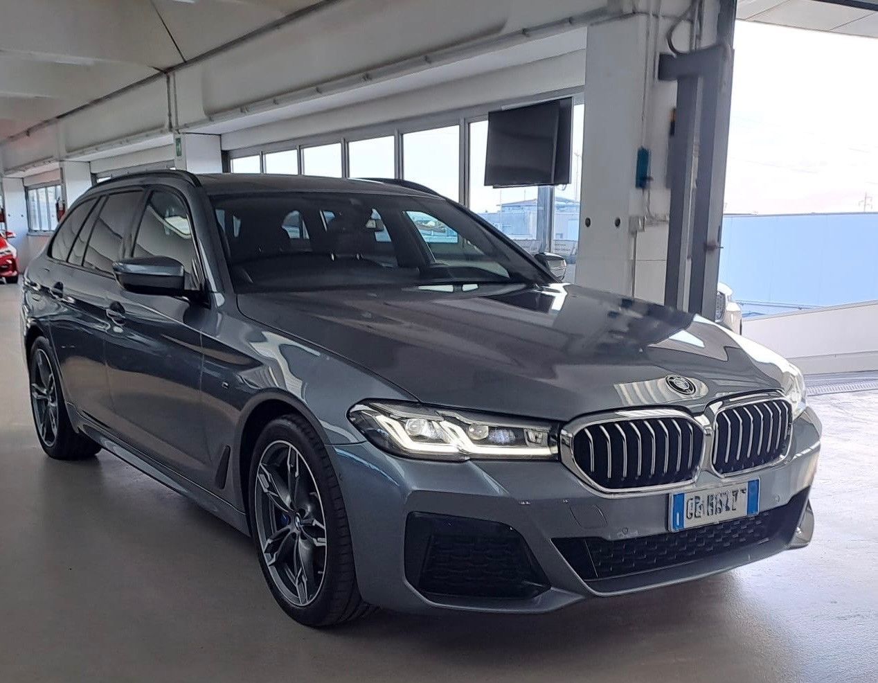 BMW Bmw 530e xDrive Touring Msport (G31)LCI imagem 2