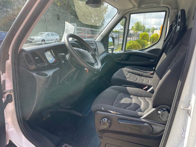 Fahrzeugabbildung Iveco Daily Kasten HKa 5L2H 35 S13
