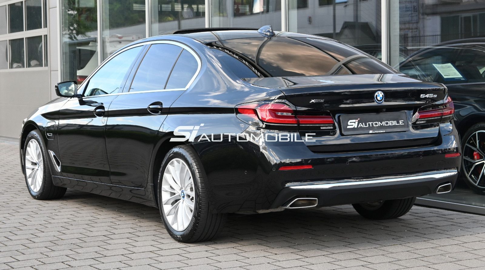 Fahrzeugabbildung BMW 545e xDr Lux °B&W°UVP 97.170€°ACC°SITZKLIMA°360°