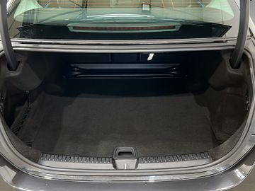 Mercedes E 220 - 8