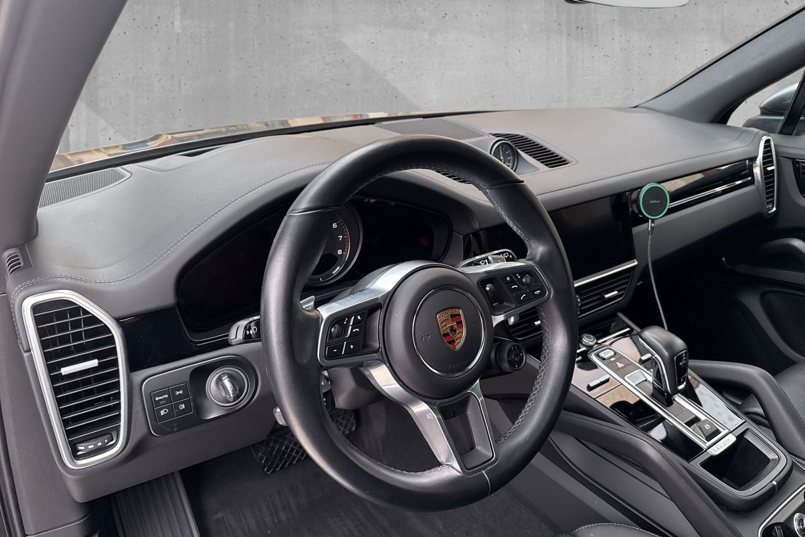 Fahrzeugabbildung Porsche Cayenne E-Hybrid*AHK*Panorama*Surround