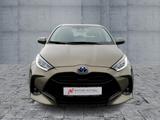 Toyota Yaris 1.5 Hybrid TEAM D LED+NAV+ACC+RFK+MFL+16" - : Kleinwagen