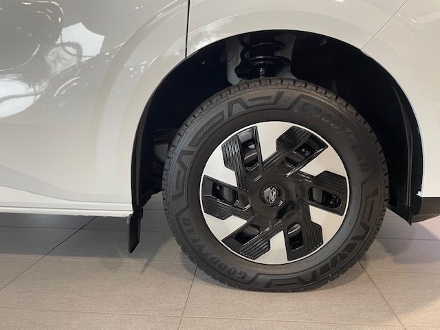 Fahrzeugabbildung Ford Transit Custom E 320 L2 Trend Doppelkabine RWD E