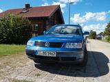 Volkswagen Passat Variant 1.6 Basis Basis - Volkswagen Passat Variant aus 1997