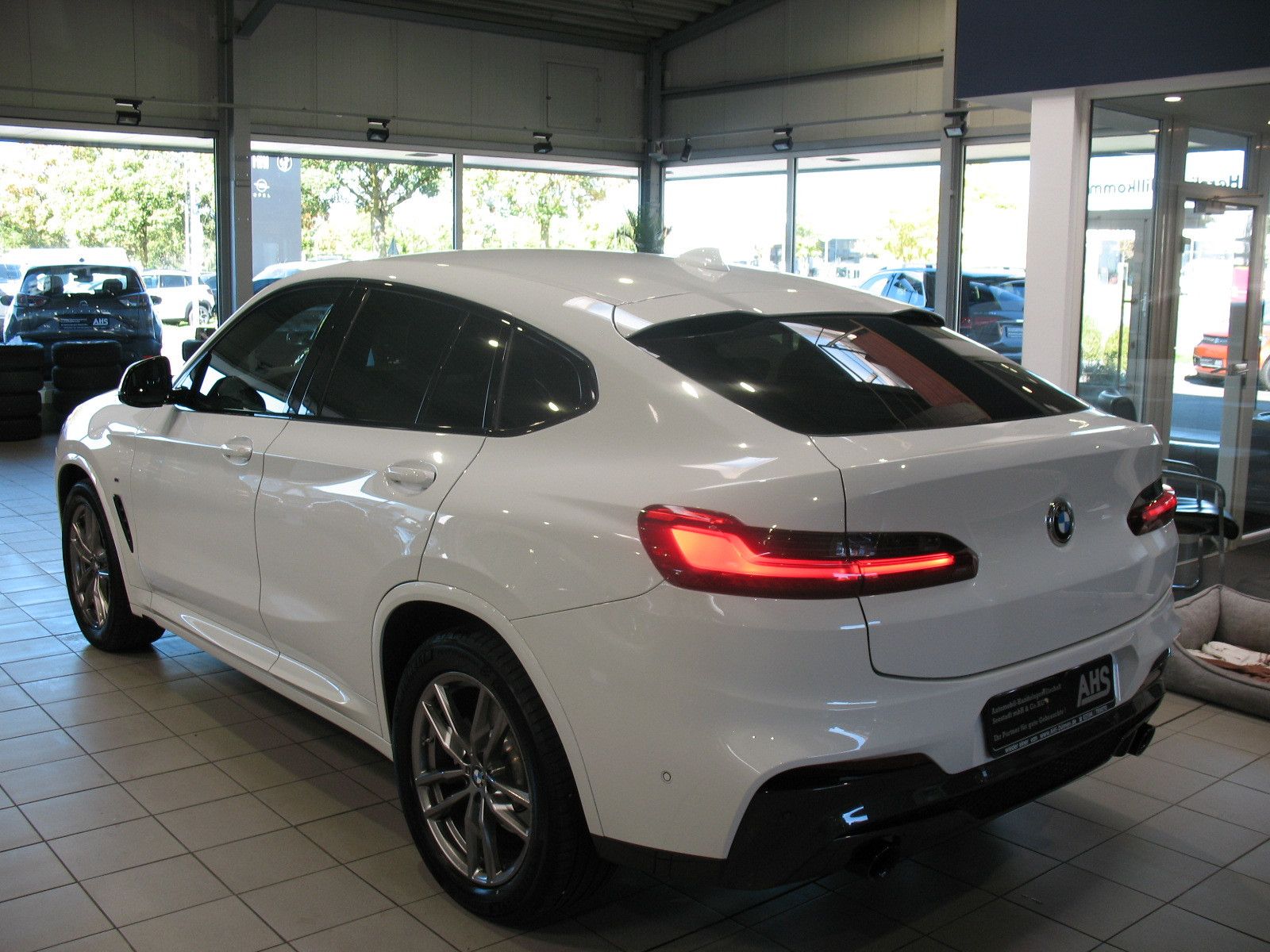 BMW X4 xDrive20i Aut. M Sport LED LEDER AHK foto 4
