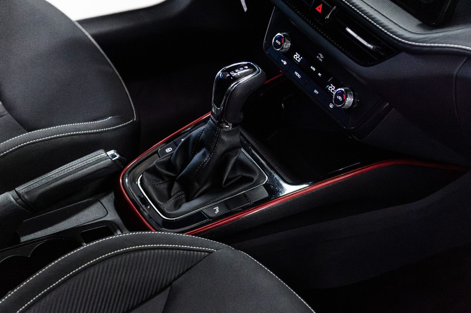 Fahrzeugabbildung SKODA Fabia Monte Carlo 1.0 TSI DSG LED+KAM+GRA+APP