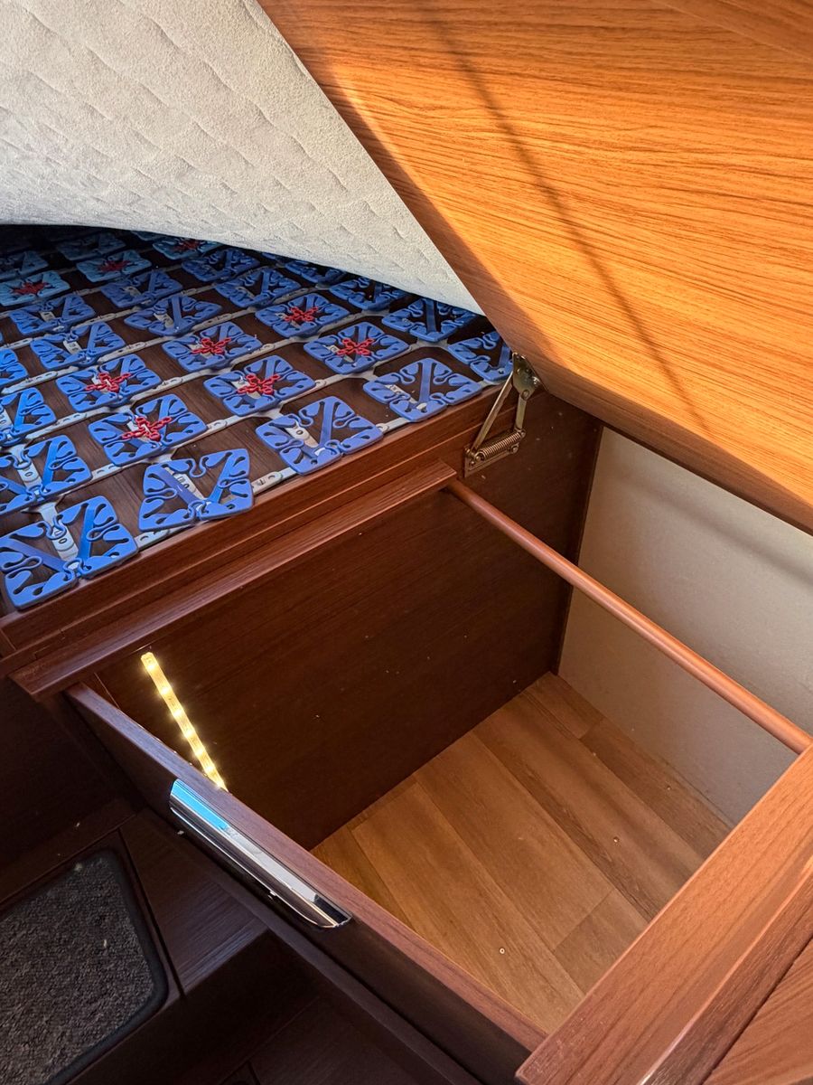 Fahrzeugabbildung Niesmann + Bischoff Arto 85 E