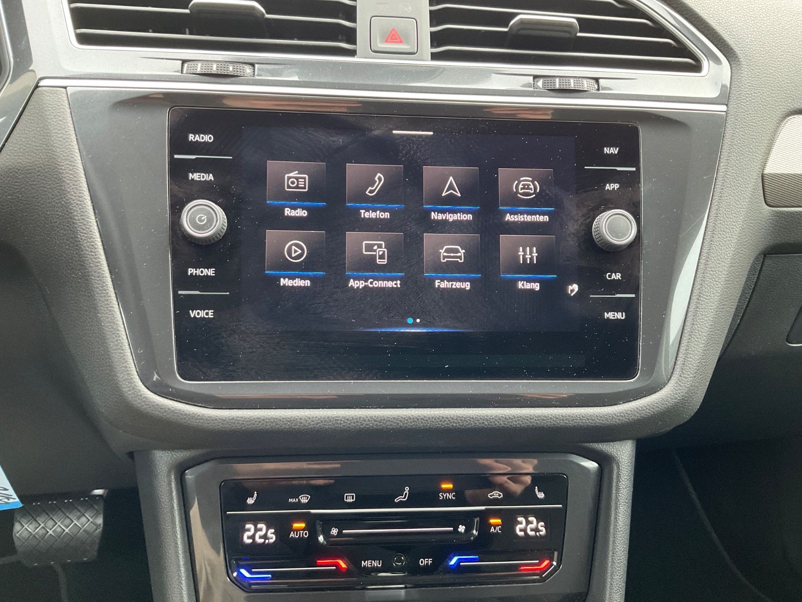 Fahrzeugabbildung Volkswagen Tiguan Allspace 2.0 TDI DSG 4M,AHK,ACC,Kamera