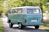 Volkswagen T2 - Volkswagen Oldtimer mit Benzin-Antrieb