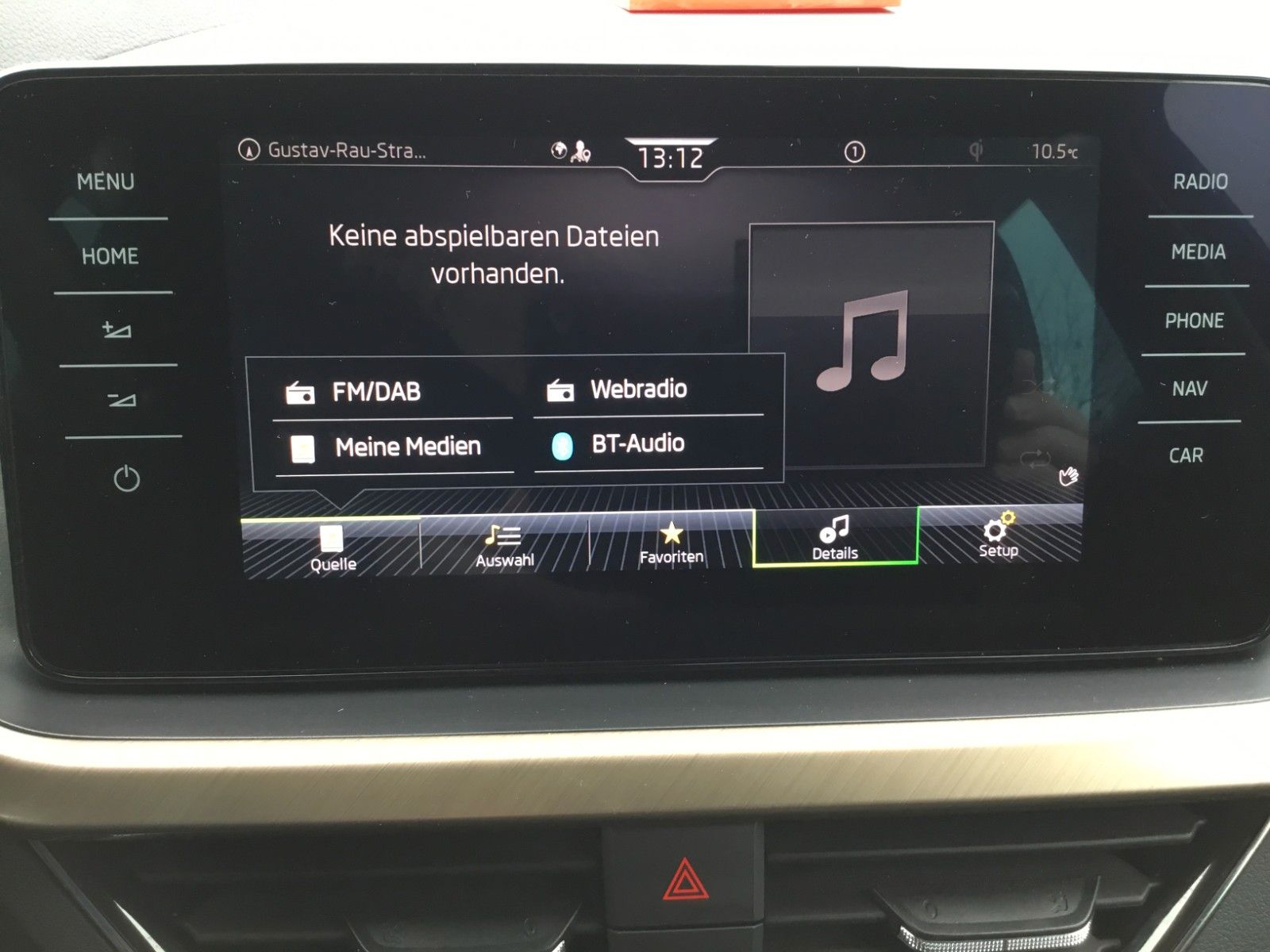 Fahrzeugabbildung SKODA Kamiq 1.6 TDI Style+AHK+LED+Kamera+Navi