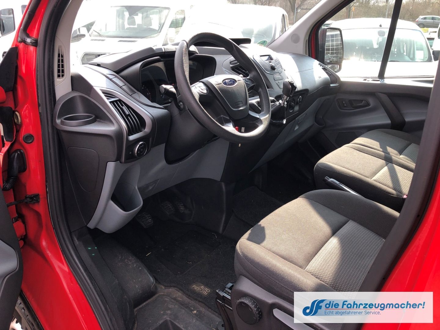 Fahrzeugabbildung Ford Transit Custom Kombi 300 L1 2.2 TDCi *8463