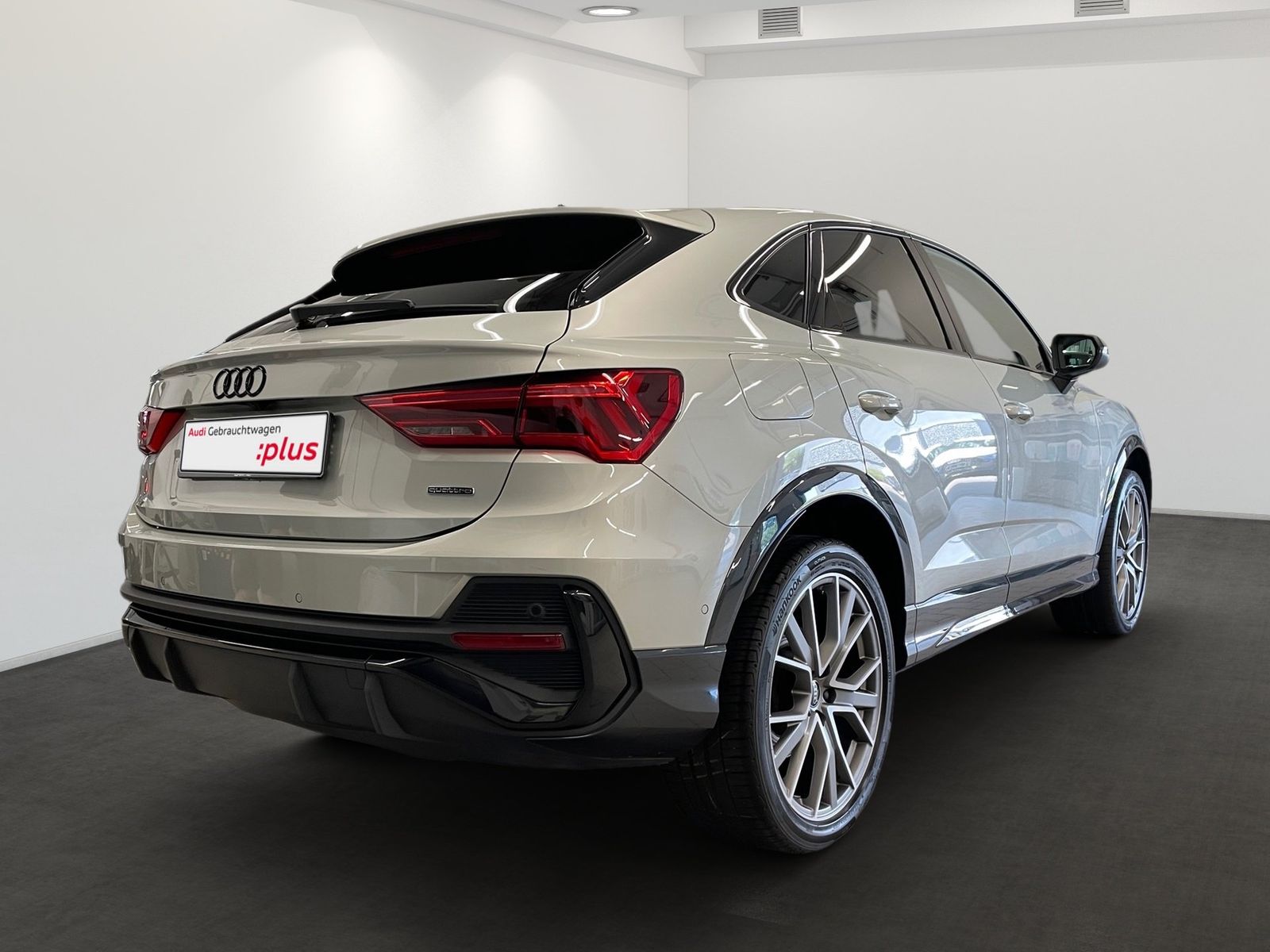 Audi Q3 Sportback 40 TDI quattro S line *AHK*STANDHZG foto 6