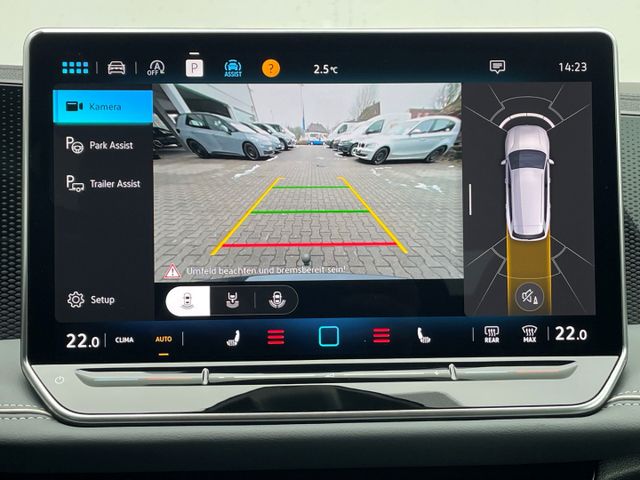Passat 1.5 eTSI DSG Business Kamera/AHK/Navi/Key