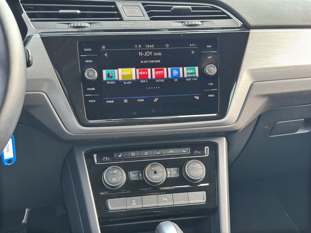 Touran 2.0 TDI Comfortline DSG SHZ NAVI AHK ACC