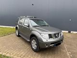 Nissan Pathfinder 2.5 dCi 4WD PLATINUM  - Nissan Pathfinder: Automatik
