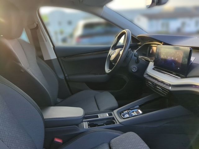 Fahrzeugabbildung SKODA Octavia Combi 1.4 TSI DSG iV Ambition AHK