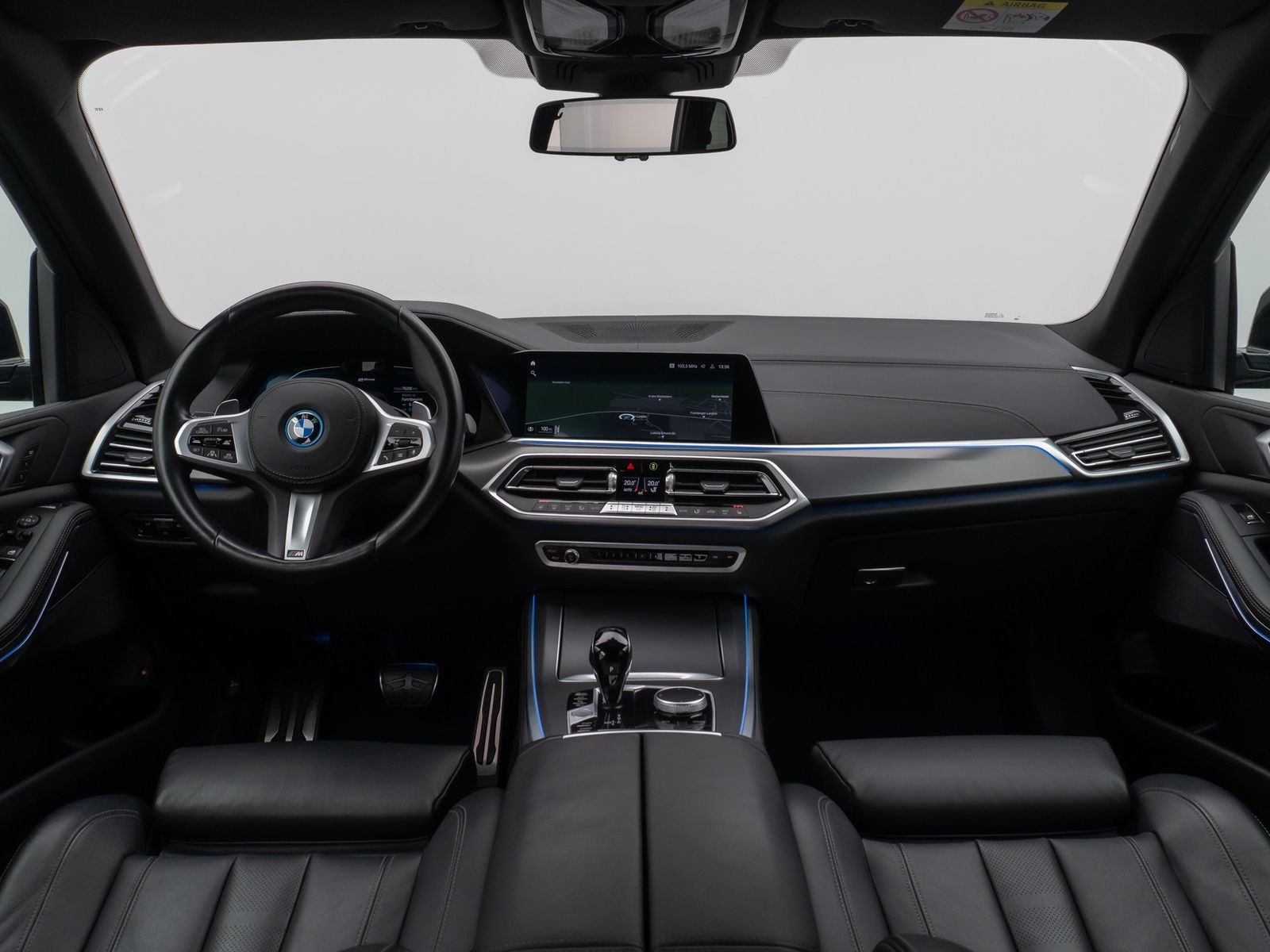 Fahrzeugabbildung BMW X5 xD45e M Sport Laser 360° HUD DAB HiFi 22Zoll