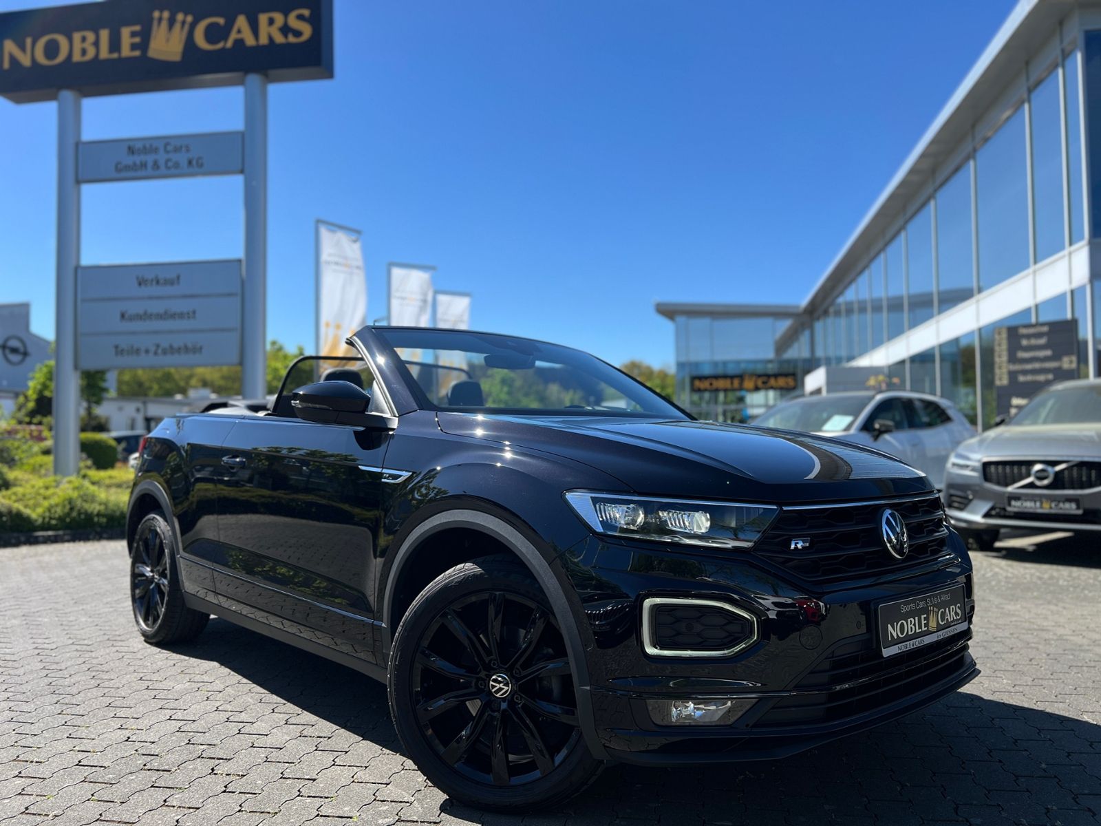 Fahrzeugabbildung Volkswagen T-Roc Cabriolet R Line Black AHK BEATS KEYLESS