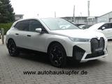 BMW iX xDrive50 Sportpak.AHK°LASER°PANO°22"-Massage - BMW iX xDrive50 Gebrauchtwagen