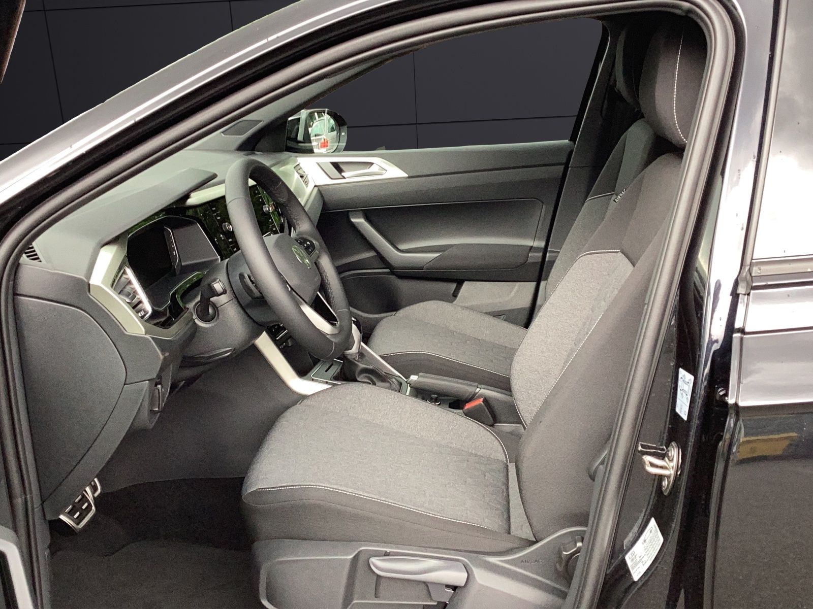 Fahrzeugabbildung Volkswagen Taigo DSG Matrix ACC Kamera