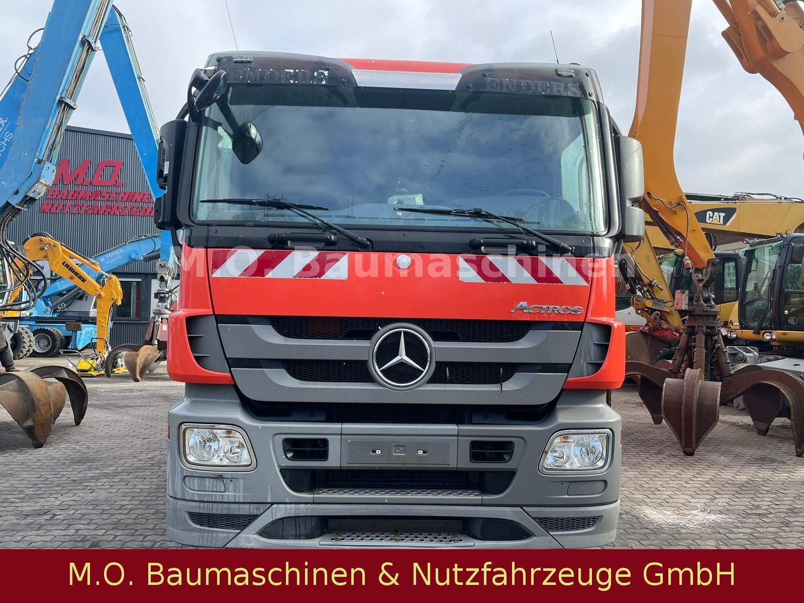 Fahrzeugabbildung Mercedes-Benz Actros 2536 /  6-Zyl / 3-Achser / AC / L+L Achse
