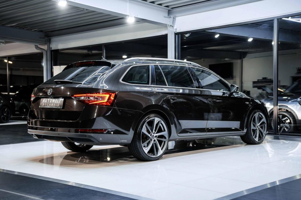 Skoda Superb Combi L&K 2.0 TDI 190 ch DSG 4x4 / Toit panoramique / Canton / Sièges ventilés / Chauffage auxiliaire