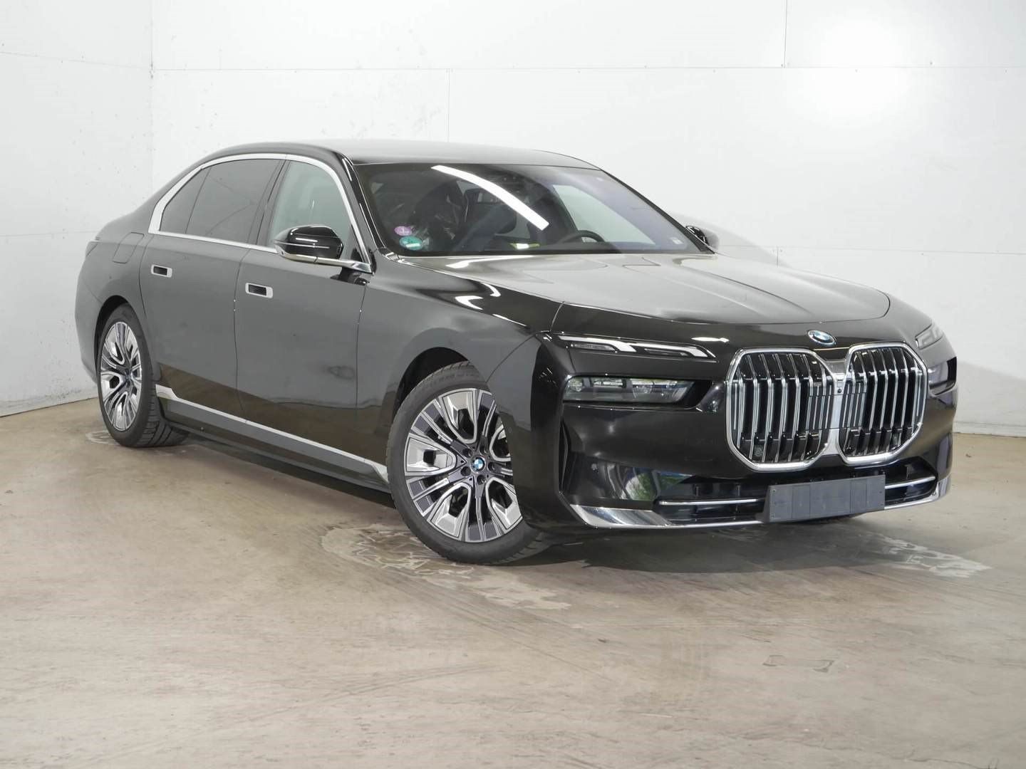 BMW 750 - Bild 4