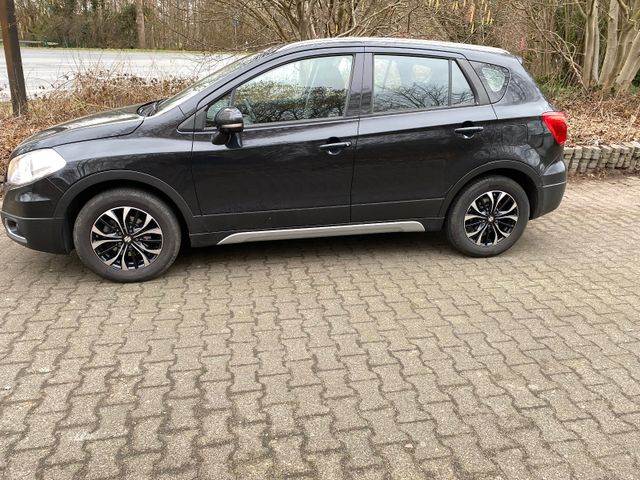 Suzuki (SX4) S-Cross 1.6 Comfort 2WD 1-Hand Scheckheft