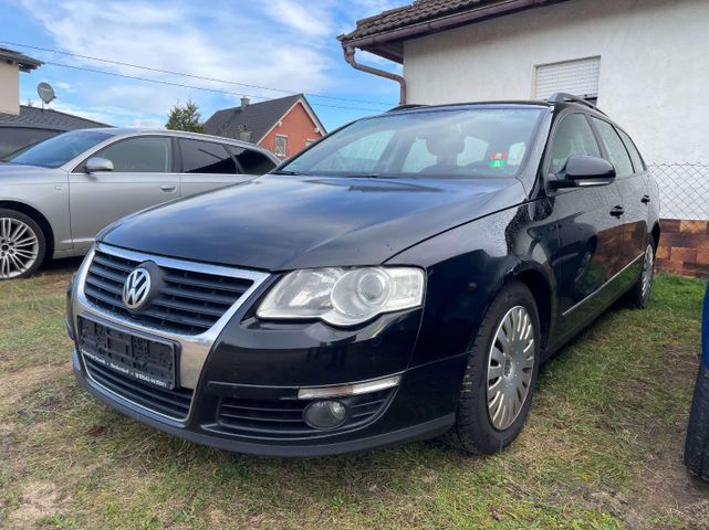 Volkswagen Passat Variant 3C 2.0TDI DSG+NAVI+Sihzg+AHK+TÜV0