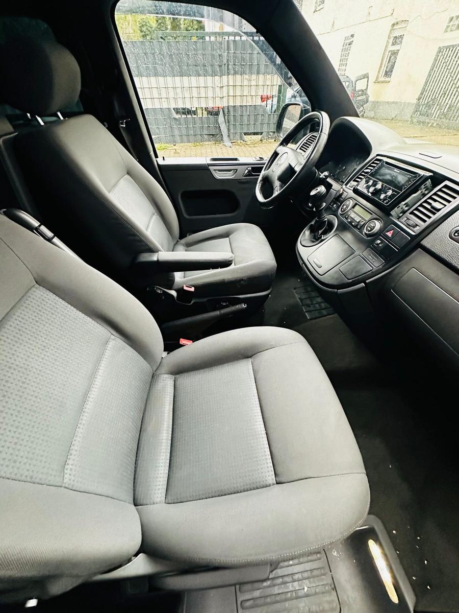 Volkswagen Multivan 2006 — photo 12