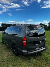 Toyota Proace Verso 2.0 D-4D L2 Executive 8 Stuf - silberne Toyota Proace (Verso)