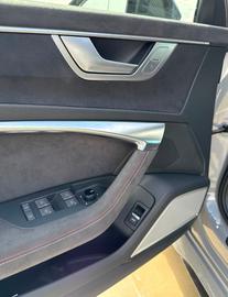 2025 AUDI RS6 — миниатюра 30
