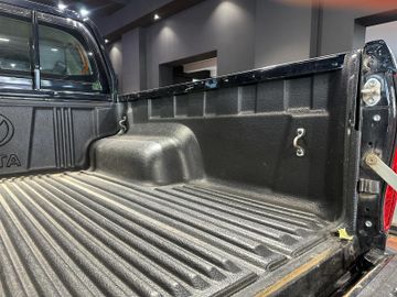 Toyota Hilux - 8