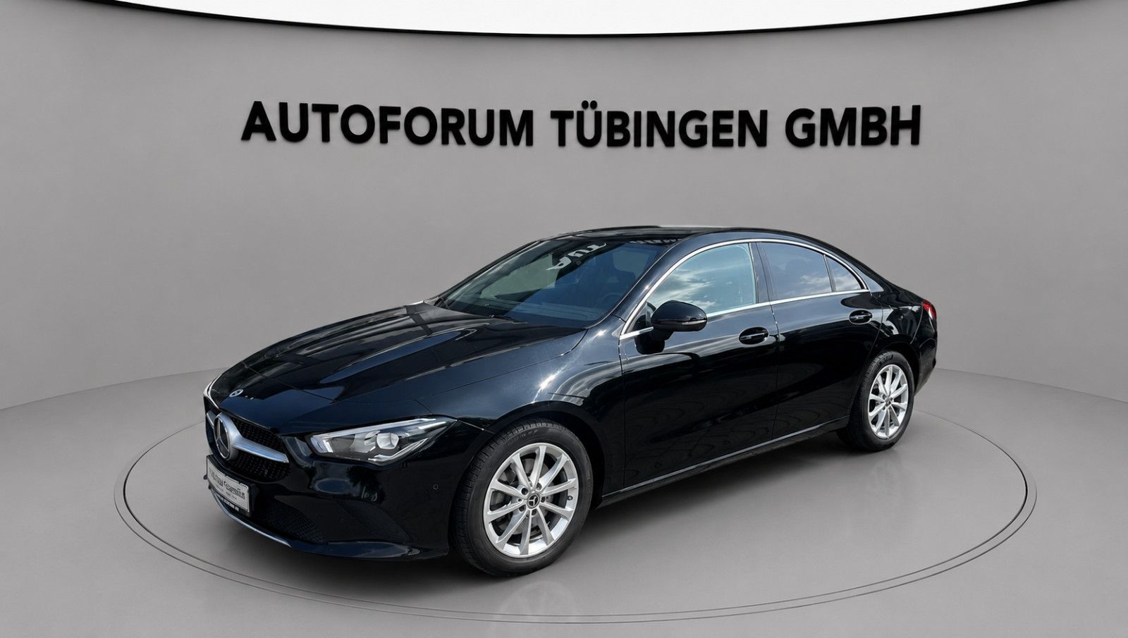 MERCEDES-BENZ CLA 220 d DCT *Progressive*KAMERA*AMBILIGHT