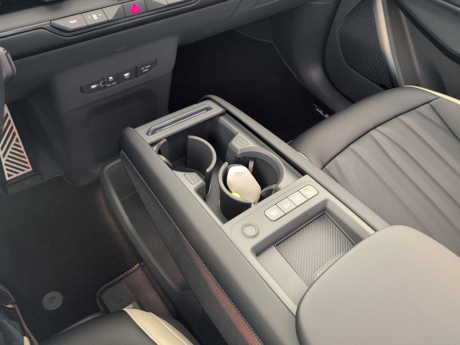 KIA EV9 AWD GT-Line 99,8-kWh Glasdach – Bild 20