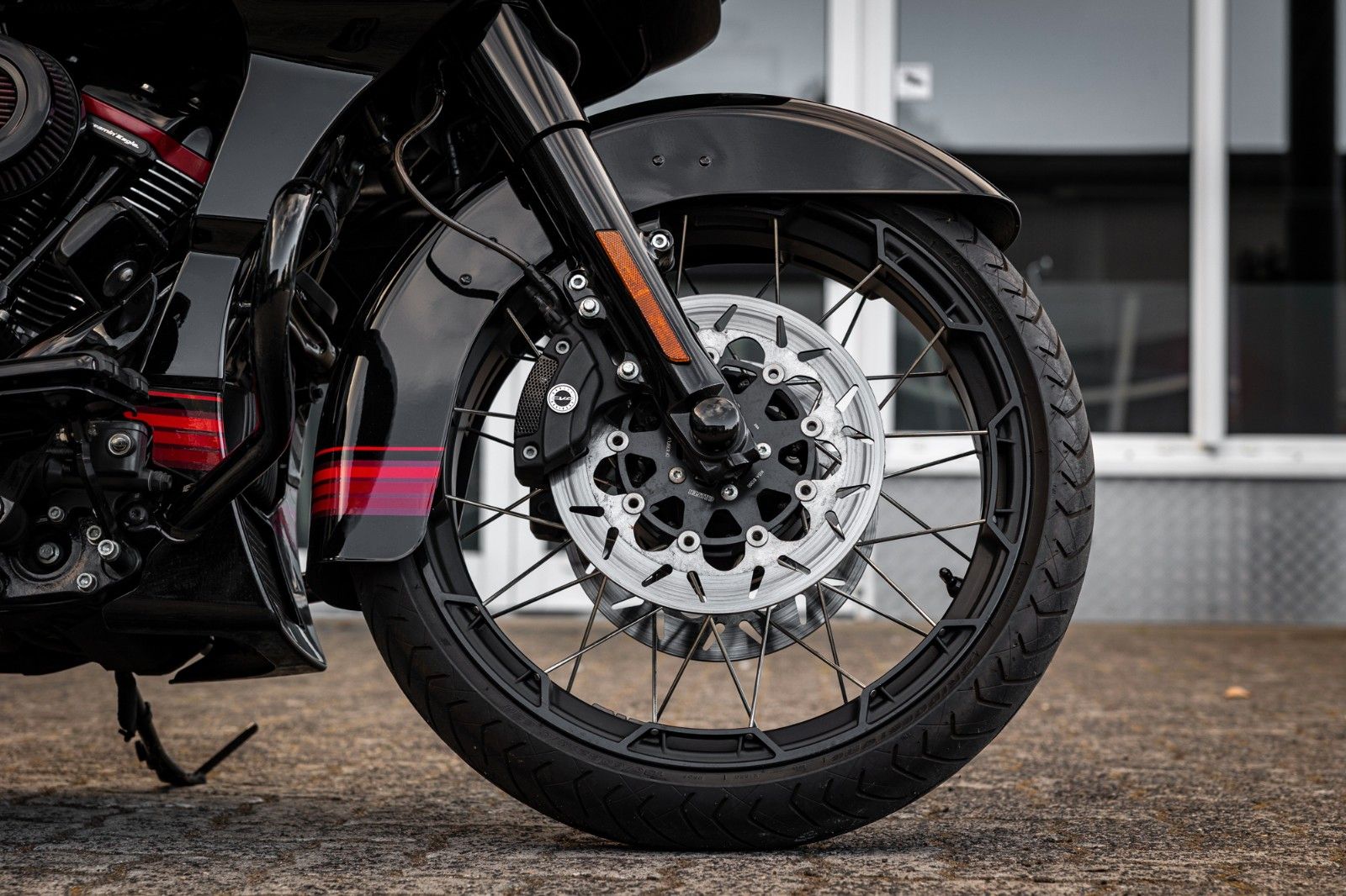 Fahrzeugabbildung Harley-Davidson CVO ROAD GLIDE 117 FLTRXSE - JEKILL&HYDE