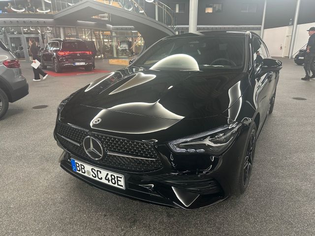 Mercedes-Benz CLA 250 e Shooting Brake AMG Line KAMERA+CARPLAY