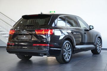 Audi Q7 - 7