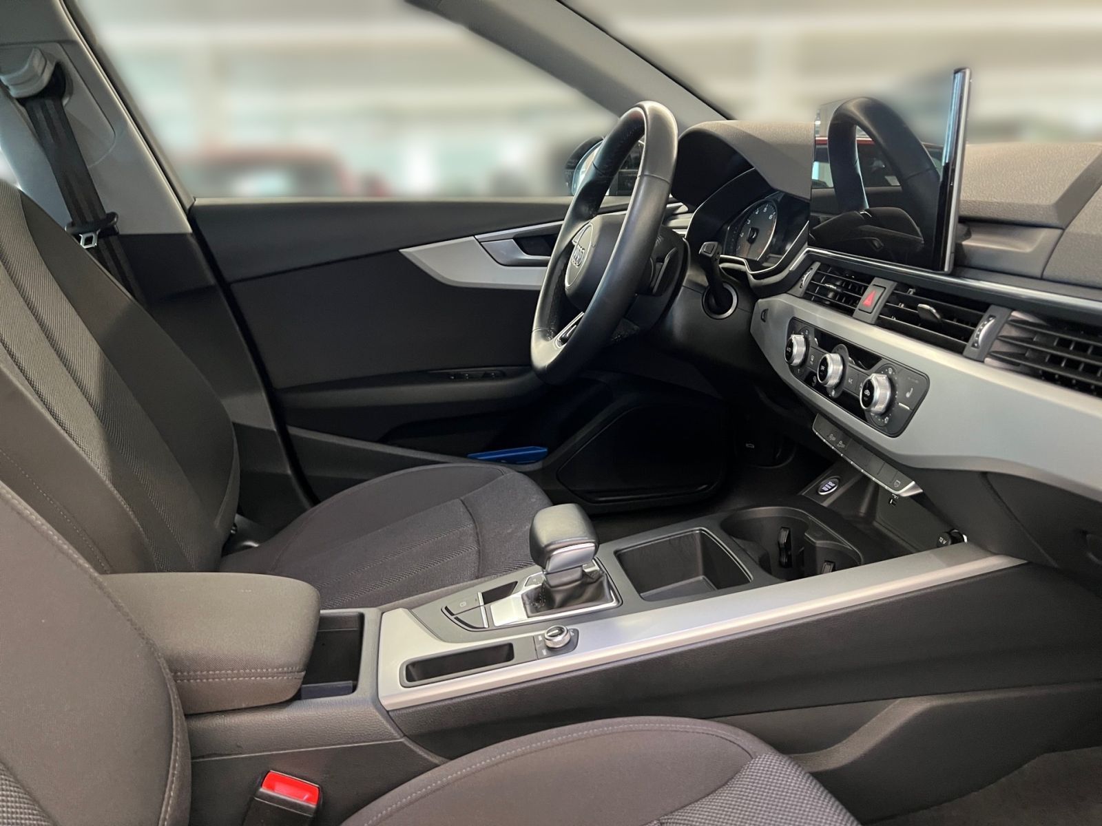 Audi A4 - Bild 13