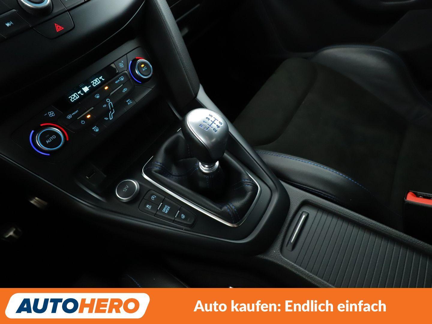 Ford Focus 2.3 EcoBoost RS *NAVI*BI-XENON*TEMPO*SONY