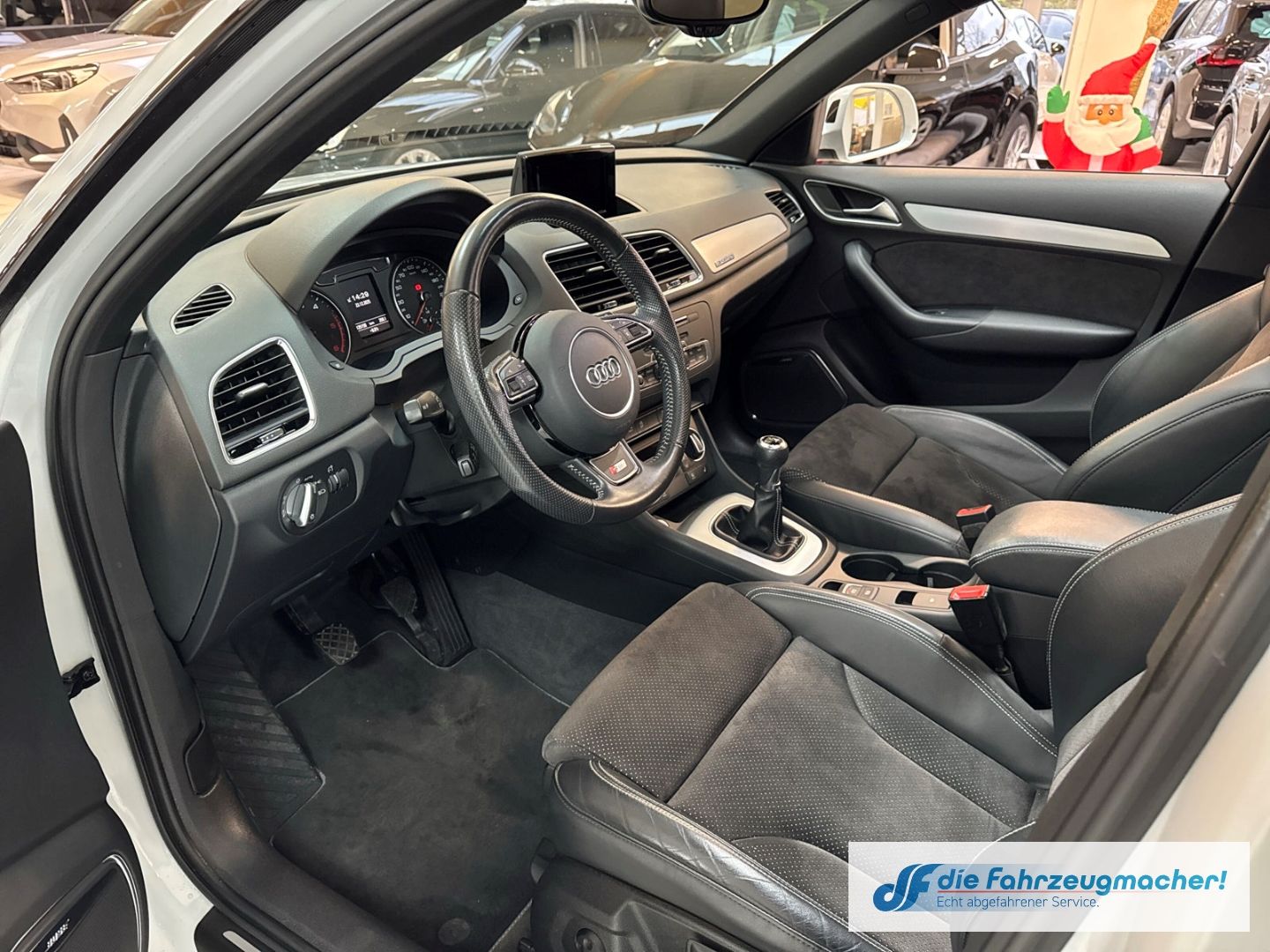 Fahrzeugabbildung Audi Q3 sport quattro S line S-line Sportpaket El. Pa