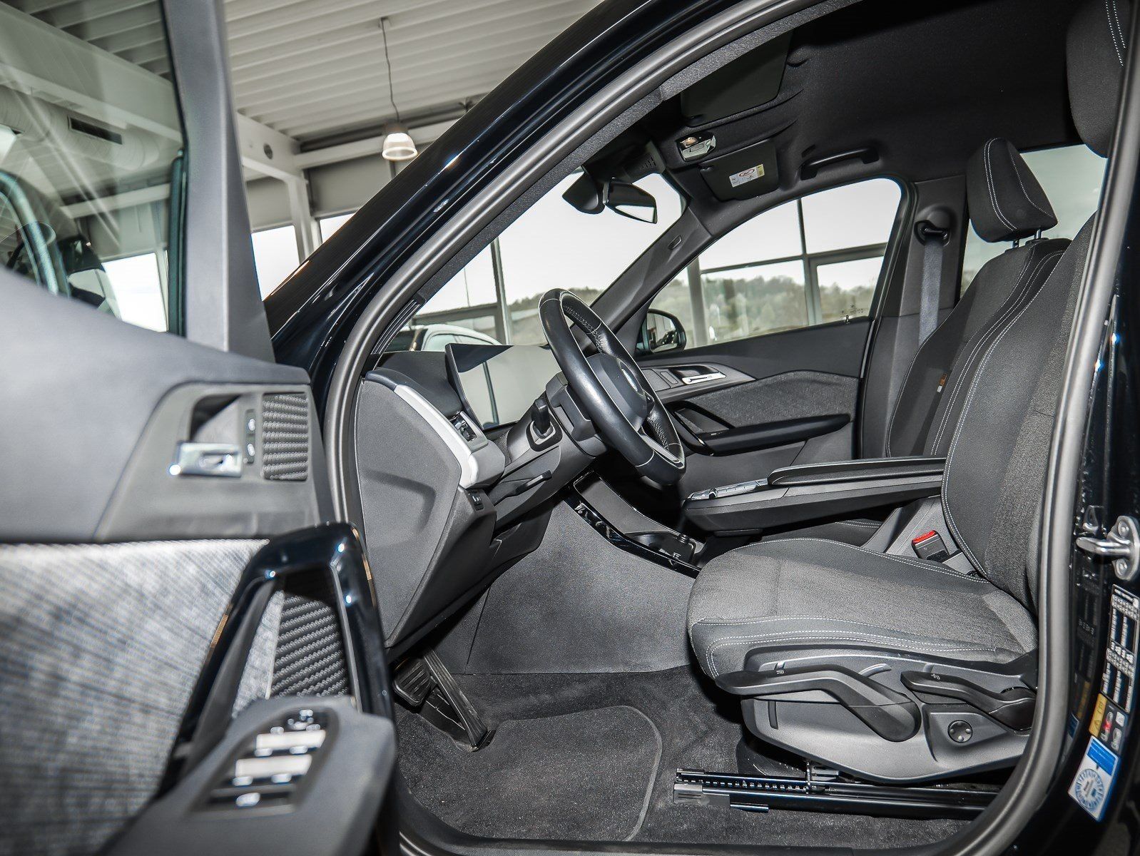 BMW iX1 - Bild 6