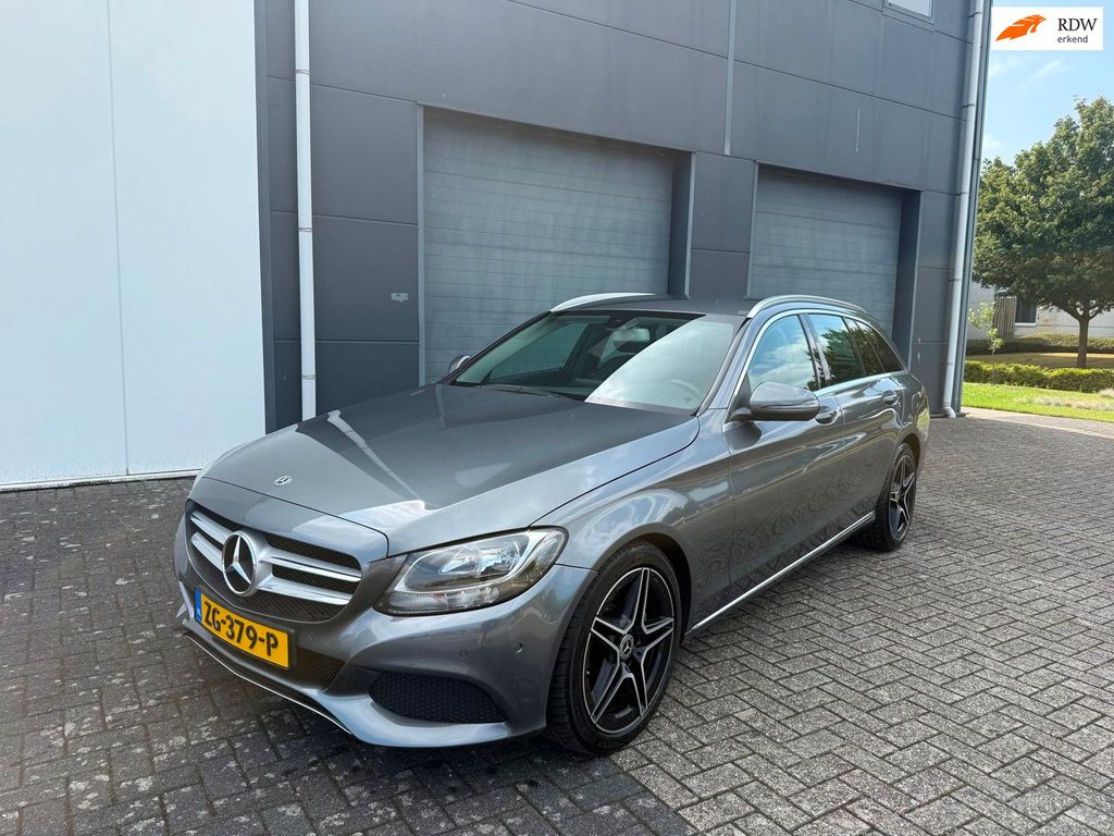Image of Mercedes-Benz C 200