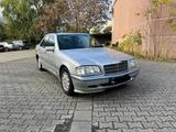 Mercedes-Benz Mercedes C240 Elegance - Mercedes-Benz C 240 in Frankfurt (Main)