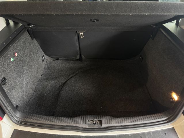 VW Golf Golf 1.4l*HU 08/27*SZHG*SERVO*ALLWETTER - Bild 17