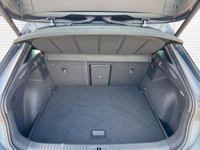 Fahrzeugabbildung CUPRA Formentor VZ 2.0 TSI DSG KLIMA LED NAVI ALU